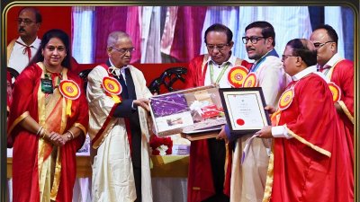 সম্মানসূচক ডি-লিট উপাধি গ্রহণ করছেন অধ্যাপক ড. আবু ইউসুফ মো. আব্দুল্লাহ