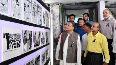 আলোকচিত্র প্রদর্শনী উদ্বোধন করেন তথ্য ও সম্প্রচারমন্ত্রী ড. হাছান মাহমুদ