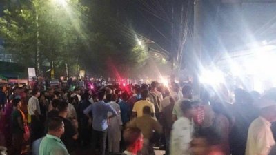 মেডিক্যালের শিক্ষার্থীদের ওপর ওষুধ ব্যবসায়ীদের হামলা