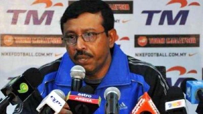 বাংলাদেশ নারী ফুটবল দলের কোচ সাইফুল বারী টিটু