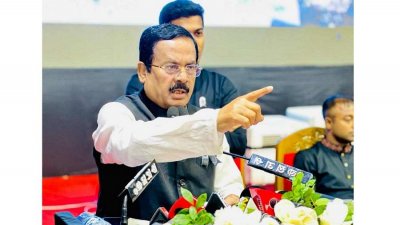 বক্তৃতা করছেন জাহাঙ্গীর কবির নানক