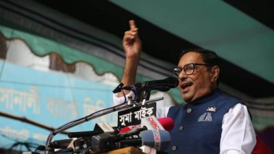আওয়ামী লীগের শান্তি সমাবেশে বক্তব্য রাখেন ওবায়দুল কাদের (ছবি: নাসিরুল ইসলাম)