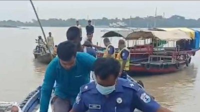 লাশ উদ্ধার করেছে পুলিশ