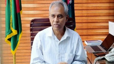 নির্বাচন কমিশনার মো. আলমগীর (ফাইল ফটো)