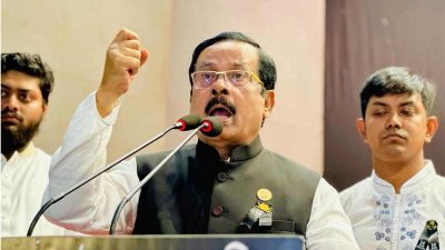 জাতীয় শোক দিবস উপলক্ষে আলোচনা সভায় বক্তব্য রাখছেন জাহাঙ্গীর কবির নানক
