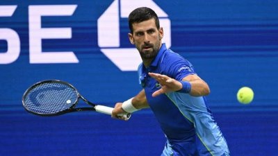 শেষ ষোলোতে সহজ জয় পেয়েছেন জোকোভিচ
