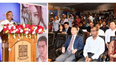অনুষ্ঠানে প্রধান অতিথির বক্তব্য রাখছেন সংস্কৃতি প্রতিমন্ত্রী কে এম খালিদ