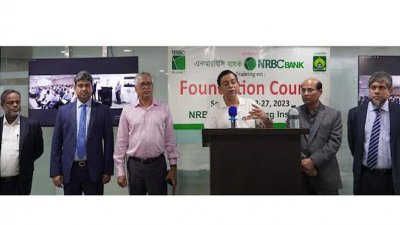 প্রশিক্ষণে প্রশিক্ষক ও অতিথিরা