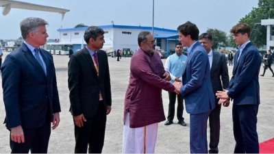 কানাডার প্রধানমন্ত্রীকে বিদায় জানাচ্ছেন রাজীব চন্দ্রশেখর, ছবি: ইন্ডিয়া টুডে