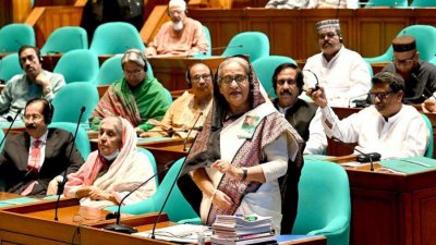 সংসদ অধিবেশনে প্রধানমন্ত্রী শেখ হাসিনা (ফাইল ফটো)