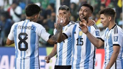 মেসিকে ছাড়া জিতলো আর্জেন্টিনা