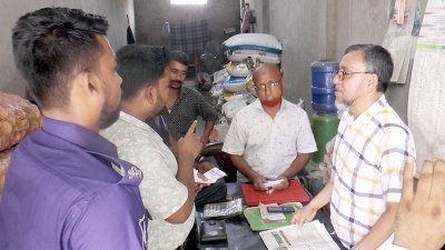 অভিযানকালে ভোক্তা অধিকার সংরক্ষণ অধিদফতর