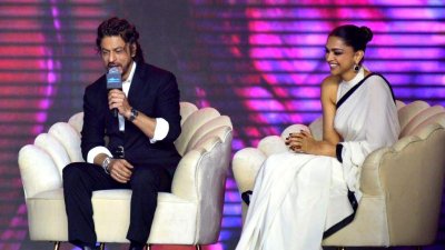 ‘জাওয়ান’র প্রেস কনফারেন্সে শাহরুখ খান ও দীপিকা পাড়ুকোন