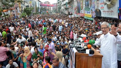 সমাবেশে বক্তব্য রাখছেন মির্জা ফখরুল ইসলাম আলমগীর