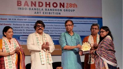চিত্রপ্রদর্শনীতে অংশ নিয়েছে বাংলাদেশের ৭৬ জন ও ভারতের ১৬ জন শিল্পী