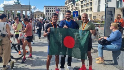 বার্লিন ম্যারাথনে নিয়েছেন ৪ বাংলাদেশি