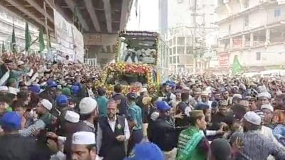 চট্টগ্রামে জশনে জুলুসে লাখো মানুষের উপস্থিতি