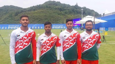 শেষ আটে সানারা