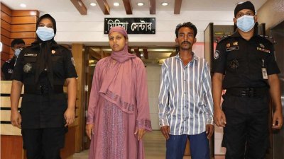 র‌্যাবের হেফাজতে গ্রেফতার ব্যক্তিরা