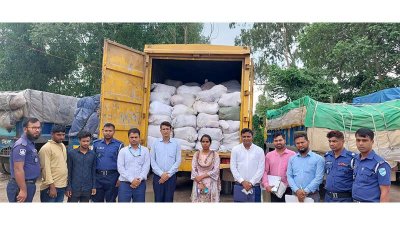 কাভার্ডভ্যানে ১০ টন পলিথিন জব্দ