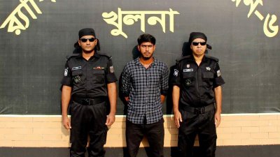 র‌্যাবের হাতে গ্রেফতার সৈয়দ আশেক এলাহী