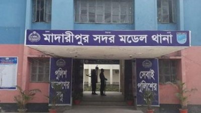 মদপানে দুই তরুণীর মৃত্যুর অভিযোগ