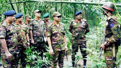 ৫৫ পদাতিক ডিভিশন ও যশোর এরিয়া পরিদর্শনে সেনাপ্রধান