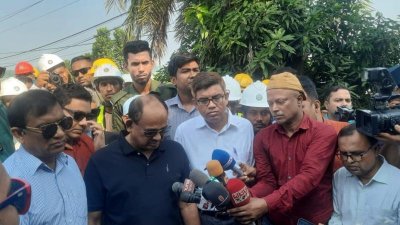 দোহাজারী-কক্সবাজার রেলপথ পরিদর্শনে রেলমন্ত্রী