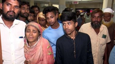 হাসপাতালে নিহতের স্বজনরা