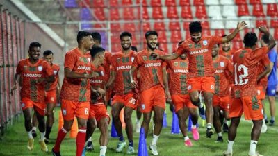 অনুশীলনে জামালরা