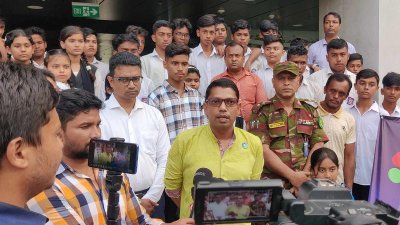 ‘আমাদের ছোট রাসেল সোনা’ সম্পর্কে নিজের অনুভূতি জানাচ্ছেন জুনাইদ আহমেদ পলক