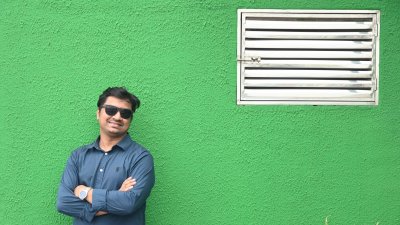 সহিংসতার বিরুদ্ধে সাহসের গান (ভিডিও)