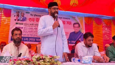 বক্তব্য দিচ্ছেন যশোর-৩ আসনের সংসদ সদস্য (এমপি) কাজী নাবিল আহমেদ