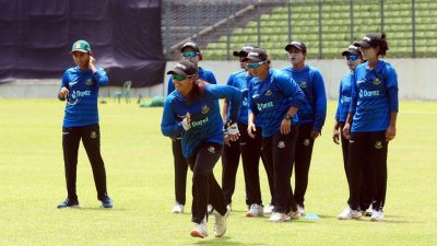 বাংলাদেশ নারী দল