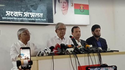 সংবাদ সম্মেলনে মির্জা ফখরুল ইসলাম আলমগীর