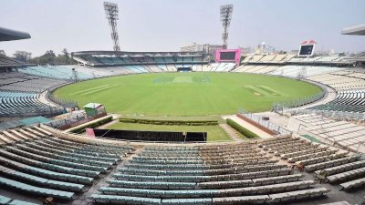 আনন্দের শহরে ‘আনন্দ’ ফিরুক