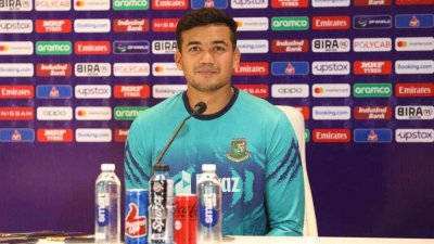 সংবাদ সম্মেলনে তাসকিন
