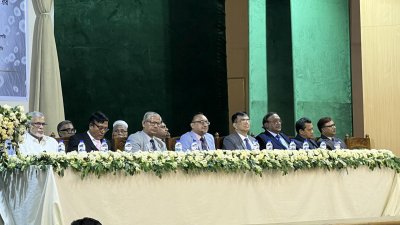 সুপ্রিম কোর্ট মিলনায়তনে স্মরণসভা ও দোয়া অনুষ্ঠানে বক্তারা