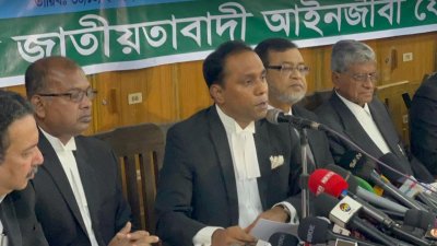 সংবাদ সম্মেলনে বিএনপির আইন বিষয়ক সম্পাদক ব্যারিস্টার কায়সার কামাল
