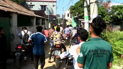 বিএনপির নেতাকর্মীদের ধাওয়া দিলেন ছাত্রলীগের নেতাকর্মীরা
