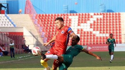 দারুণ গোলে অবদান রাখেন কিরগিজ ফুটবলার।