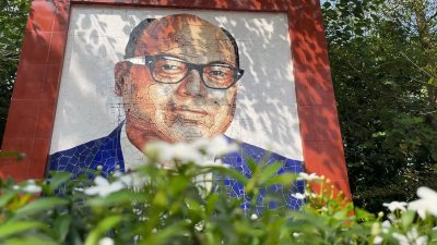 দেশের প্রথম অস্থায়ী রাষ্ট্রপতি সৈয়দ নজরুল ইসলাম