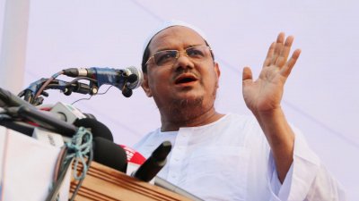 সোহরাওয়ার্দী উদ্যানের মহাসমাবেশে মুফতি সৈয়দ মুহাম্মদ রেজাউল করীম