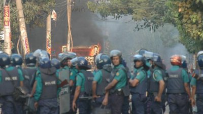 বিভিন্ন রাজনৈতিক কর্মসূচিতে ব্যস্ত থাকতে হচ্ছে পুলিশ সদস্যদের