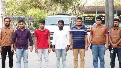 আটক চার জন