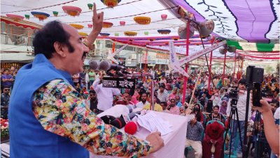 নারী সমাবেশে বক্তব্য রাখছেন সৈয়দ আবু হোসেন বাবলা