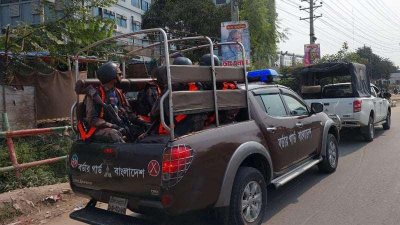 তৃতীয় দফার ৪৮ ঘণ্টার অবরোধ চলছে