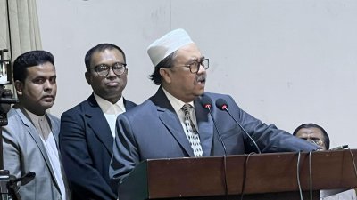 অনুষ্ঠানে বক্তব্য রাখছেন প্রধান বিচারপতি ওবায়দুল হাসান