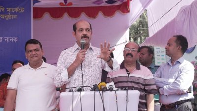 বক্তব্য দিচ্ছেন মেয়র মো. আতিকুল ইসলাম