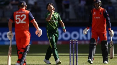 পাকিস্তান ও নেদারল্যান্ডস প্রথমবার দ্বিপাক্ষিক টি-টোয়েন্টি সিরিজ খেলতো